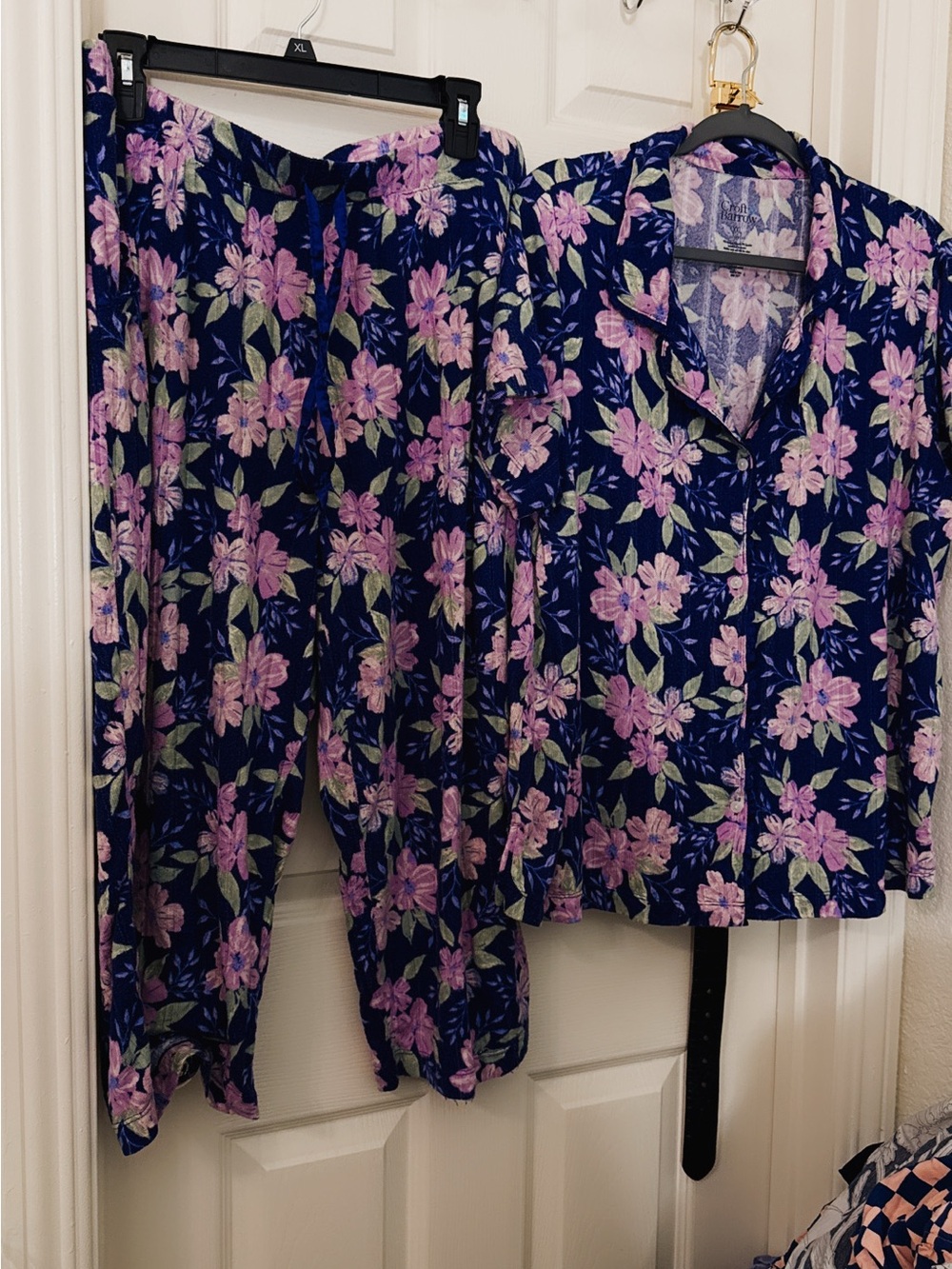 Craft & barrowFloral Women's Pajama Set - Navy with Pink Flowers